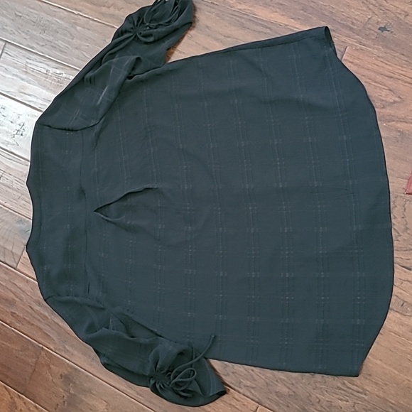 New Directions Black design Button Down Blouse size 2X - Picture 2 of 8